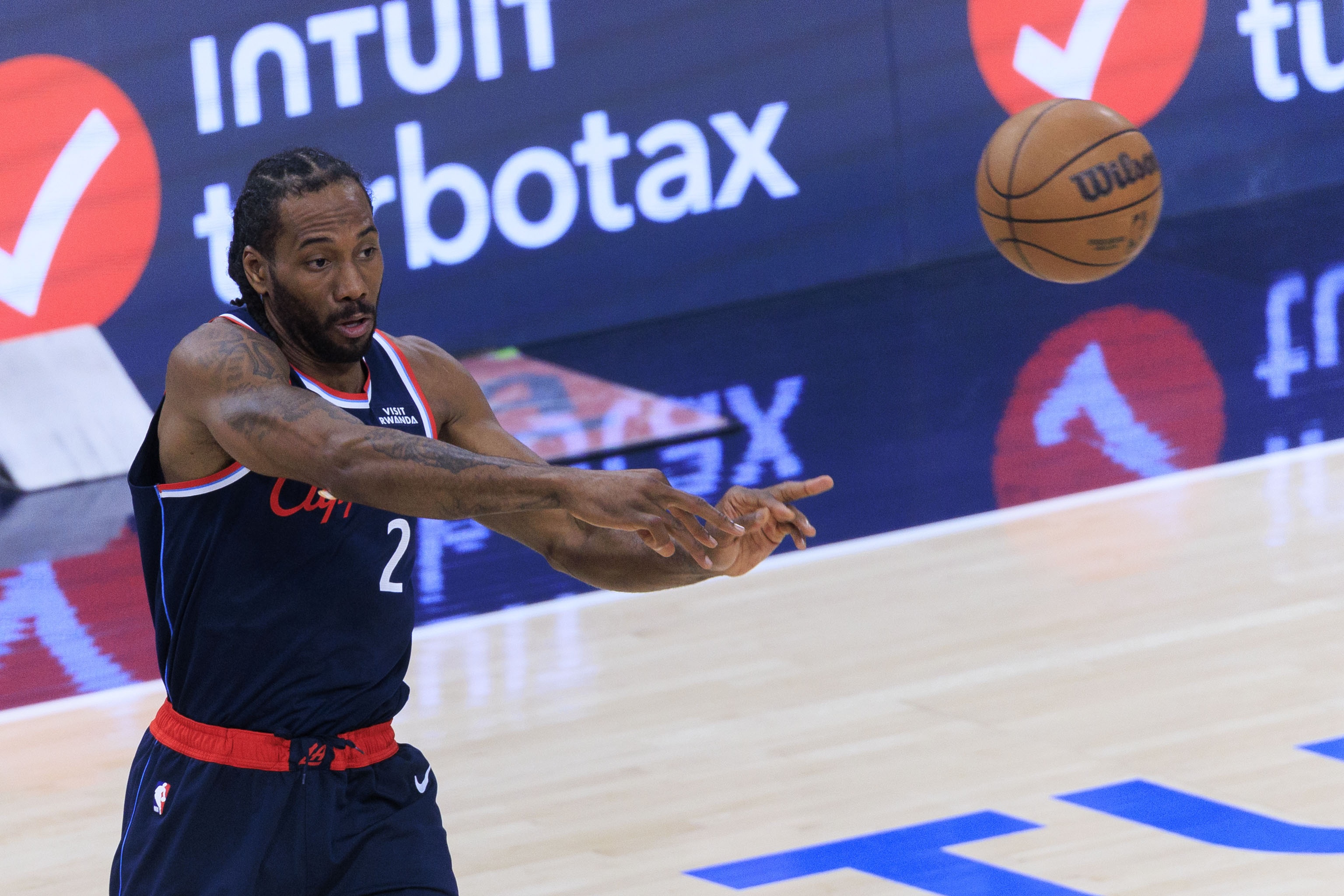 开云体育在线下载-加兰：我努力为小卡创造机会&amp;避免他被包夹 若他需休息我自己来整